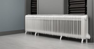 Spuszczanie wody z grzejnik&oacute;w w bloku: krok po kroku podczas remontu