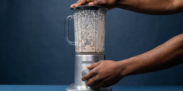 Blender kielichowy. Jak przygotować w nim pyszne i odżywcze koktajle?