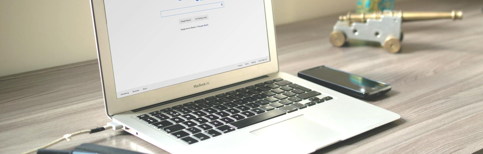 Dostęp do internetu jako podstawowy element wyposażenia nowoczesnego mieszkania