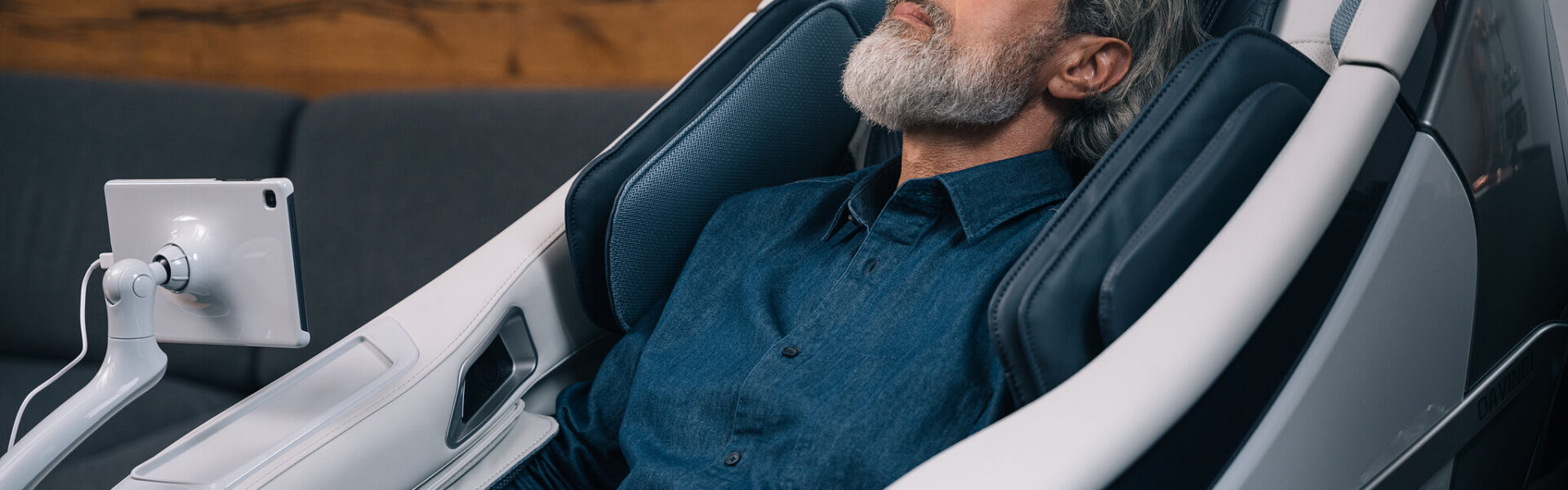 Fotel masujący jako uniwersalny element wyposażenia wnętrz