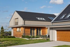 Stropodach. Czym wyr&oacute;żnia się ta konstrukcja?