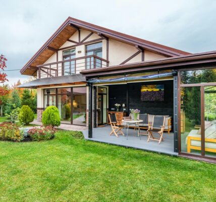 Przestrzeń zewnętrzna bez chaosu – jak osiągnąć spójny efekt?